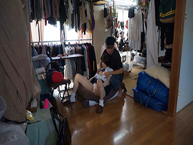 【雑魚チ〇ポ連呼】挑発巨乳女子〇生に見下されハメパコ -田舎暮らしの小生意気J系おじさんに中出しさせるの巻-　サンプル画像04